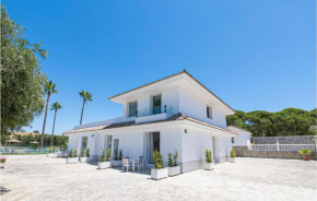 Nice apartment in Barbate with Outdoor swimming pool, WiFi and Swimming pool